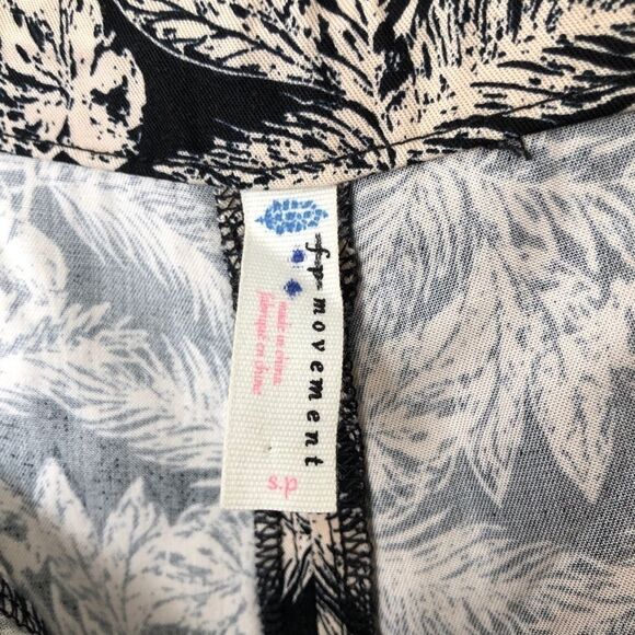 Free People Movement Point Break printed pants - Picture 7 of 8